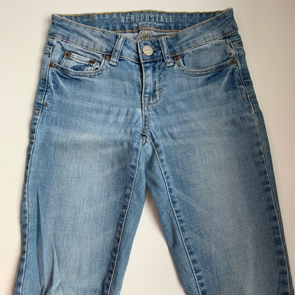 3 for $15 Aeropostale Light Blue Jeggings - Picture 2 of 11